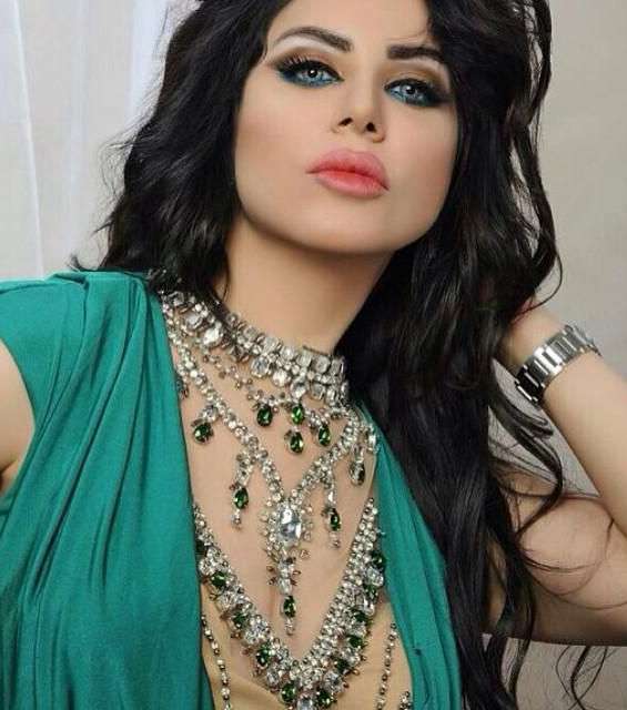 مكياج حليمة بولند الرائع