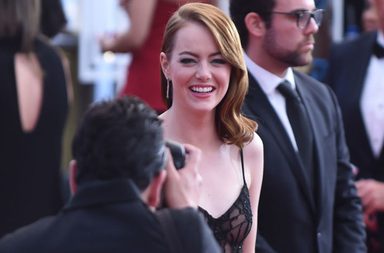 بالصور، صيحات ماكياج وشعر النجمات في حفل SAG Awards 2017