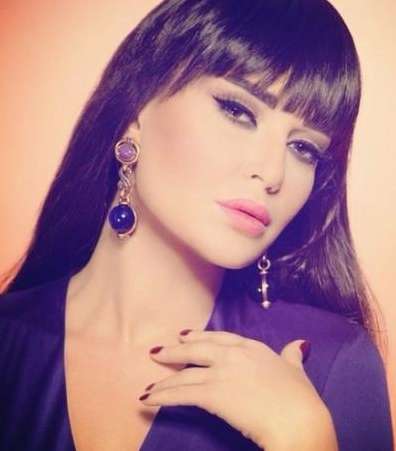 ماكياج العيون المذبوحة مع الغرة النازلة