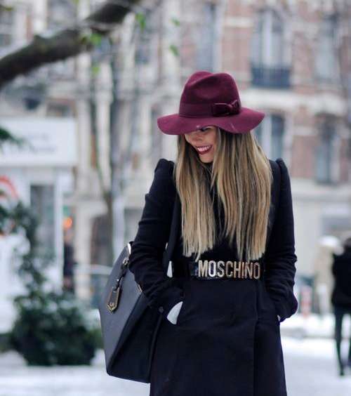 ارتدي حزام موسكينو مع المعطف الكلاسيكي في شتاء 2017