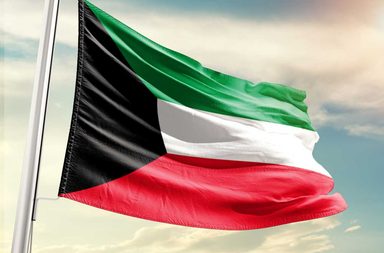الكويت تسمح للنساء الالتحاق بالجيش