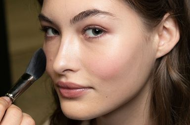 مميزات باليت بلاشر ميك اب فور ايفر 