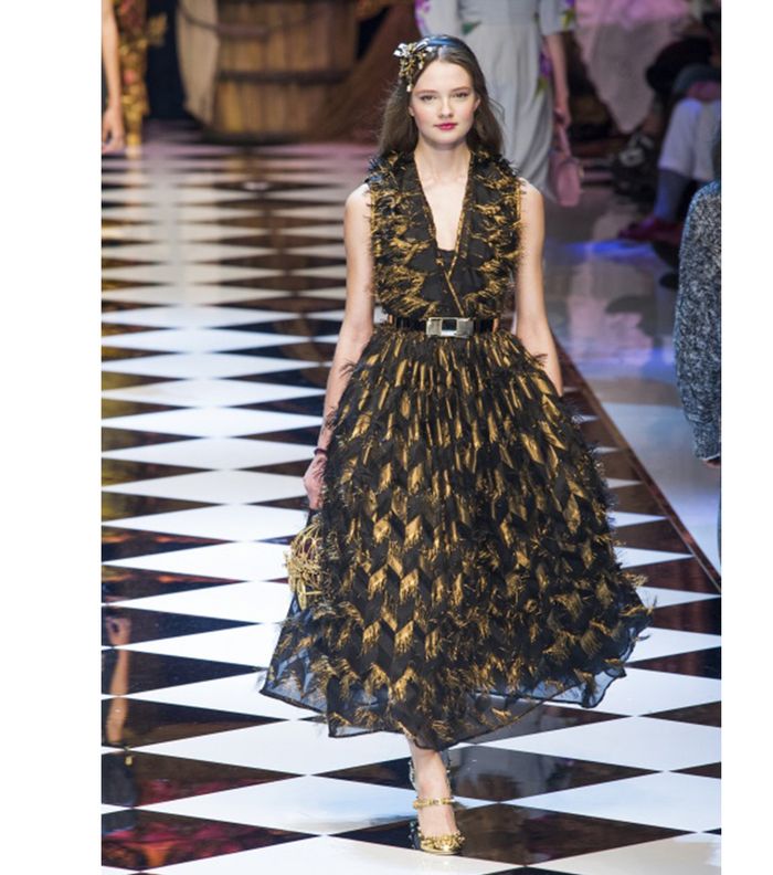 دولتشي اند غابانا فساتين