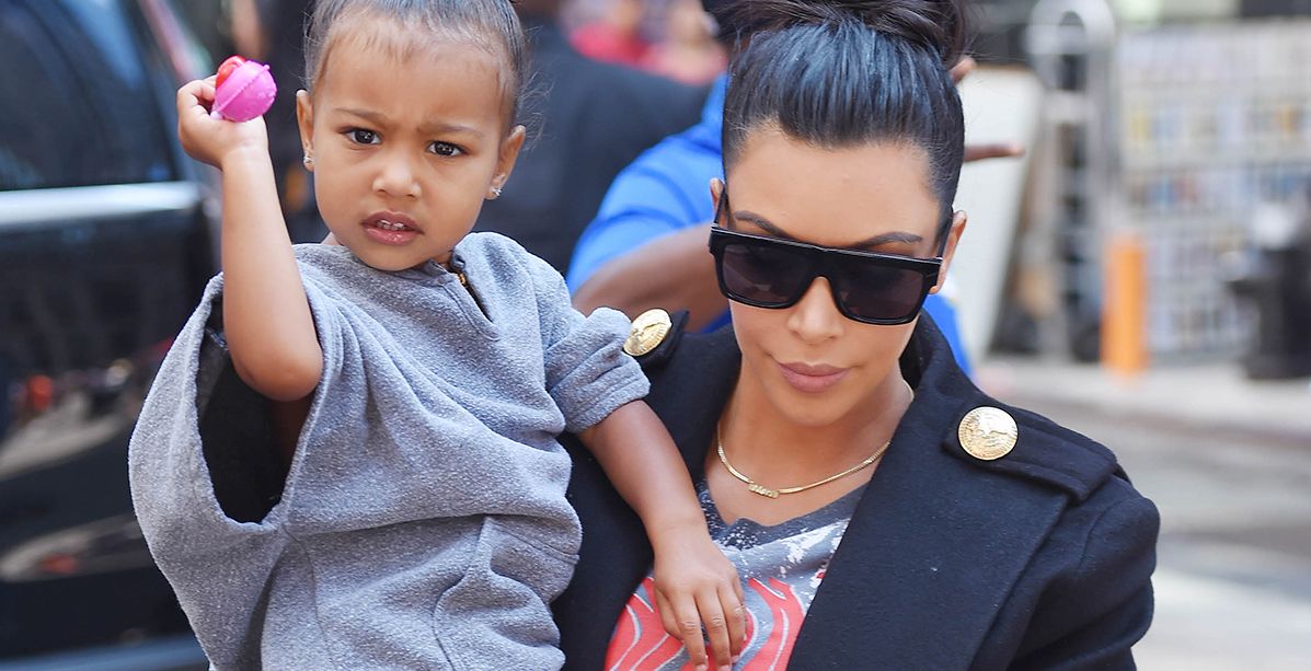 اكتشفي ملابس نورث ويست ابنة كيم كارداشيان