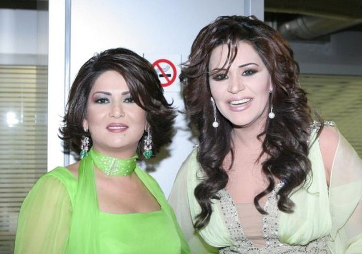 نوال واحلام في صور قديمة