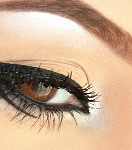 رسمة الآيلاينر الفرنسي هي الأشهر