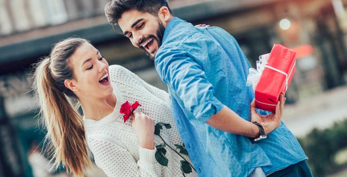 تصرفات تقومين بها تجعل الرجل ضعيفا امامك