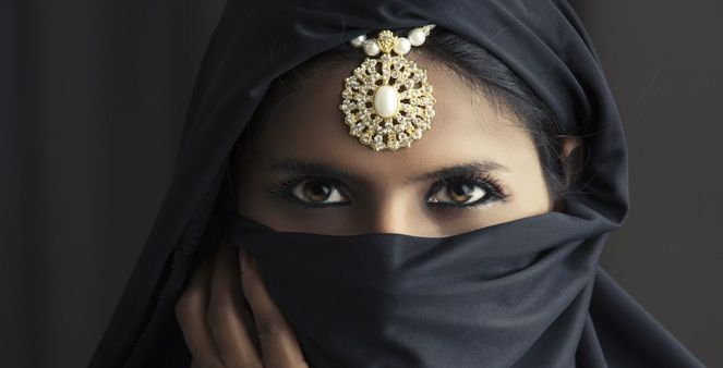 فوائد كحل الاثمد الاحمر للعيون