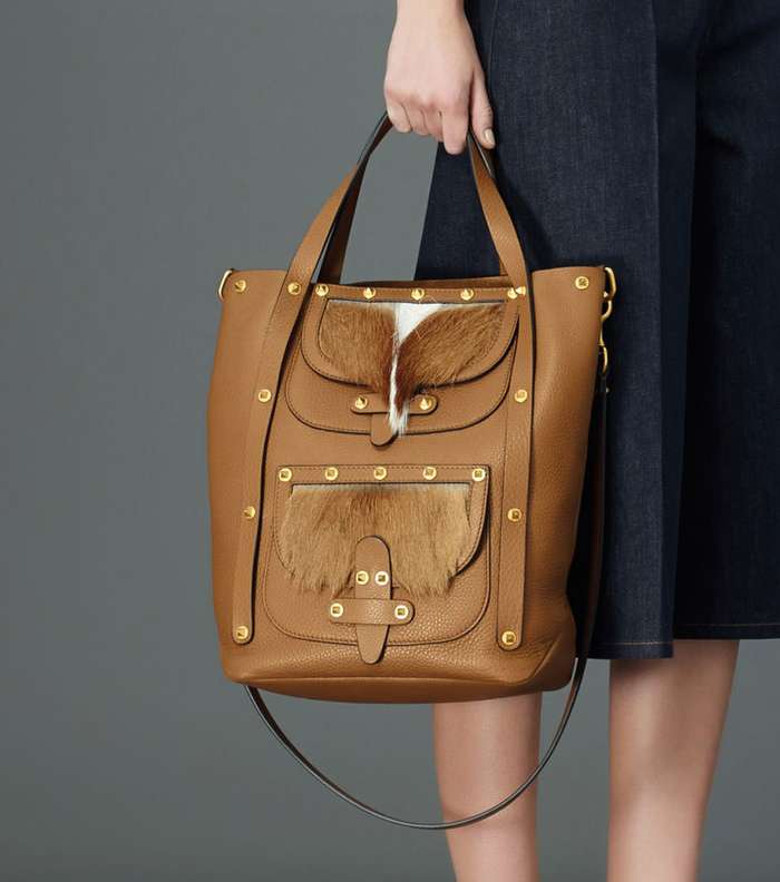 اختاري حقائب فالينتينو من مجموعة Pre Fall 2015
