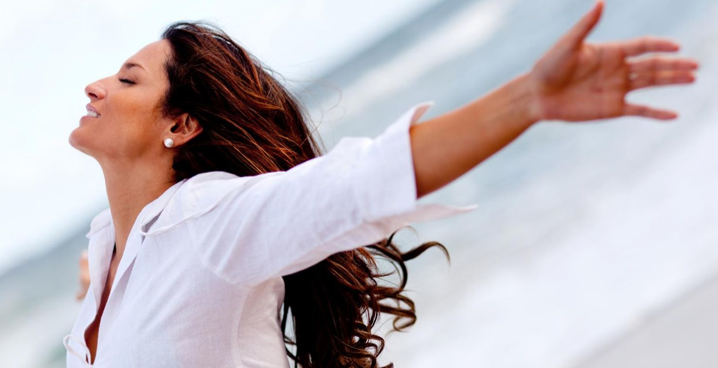 أغرب 5 أمور يرتكبها من يقع في الحب