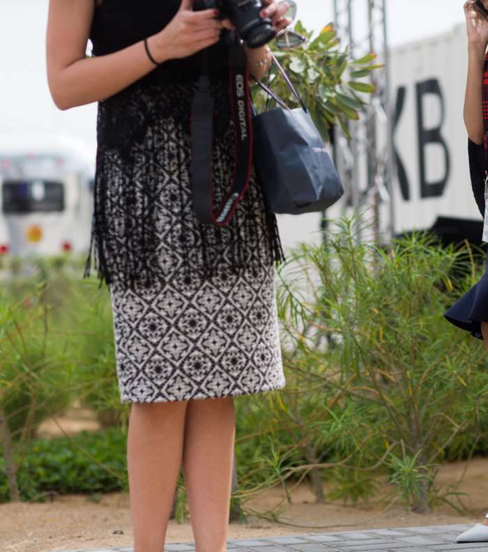 موضة السترة المقطعة بمربعات صغيرة في اليوم الثاني من فاشن فوروورد دبي