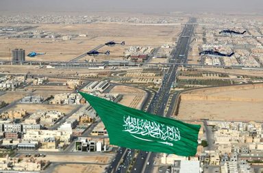 أكبر عرض جوي وبحري احتفالاً باليوم الوطني السعودي الـ91