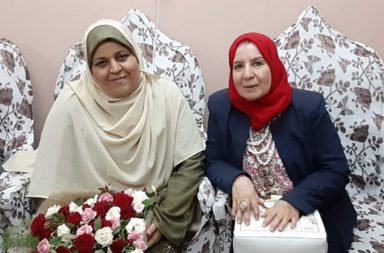 سيدة القطار مصرية تنقذ جندي من المهانة وتتلقى تهنئة من رئيس الجمهورية