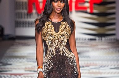 بالصور، ناعومي كامبل في عرض الازياء الخيري Fashion For Relief 