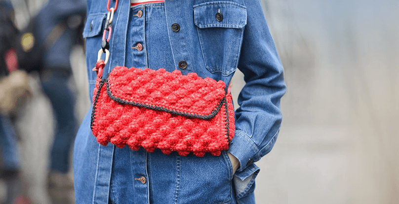 اي الوان ترتدين مع كل لون دنيم او جينز