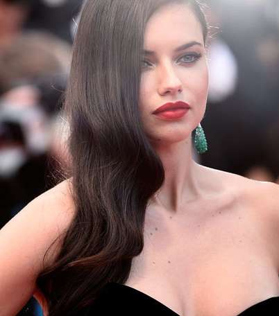 بالصور، نجمات هوليوود وأحمر الشفاه الأحمر في كان 2015