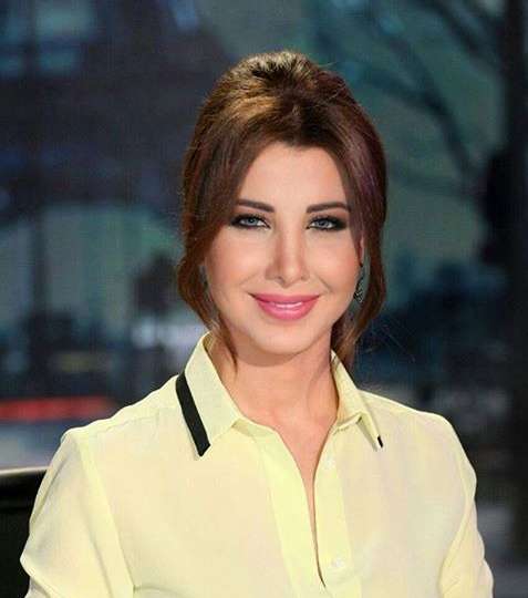 الـ Updo المنخفض...أجمل تسريحات شعر نانسي عجرم 