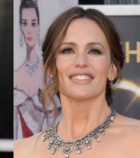 كريم الأساس واضح مع كاثرين زيتا جونز، والنيود يرافق جينيفر غارنر