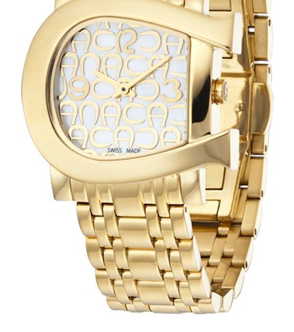 ساعة ذهبية مميّزة