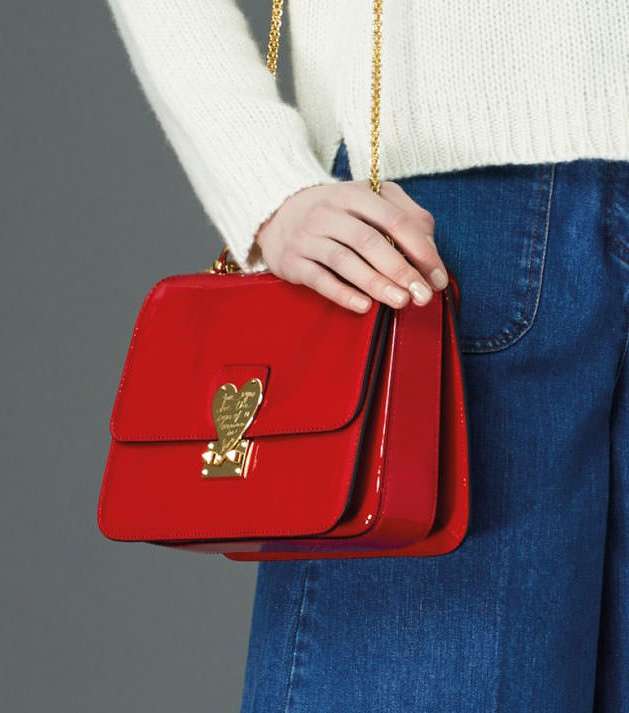 تالقي باجمل الحقائب من مجموعة Valentino Pre Fall 2015