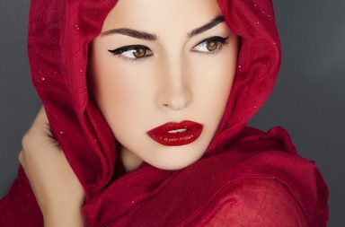 حيل مكياج عيون ناعم تعزز جاذبية إطلالتك في العيد
