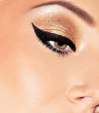 مكياج برونزي على الطريقة الفرنسية