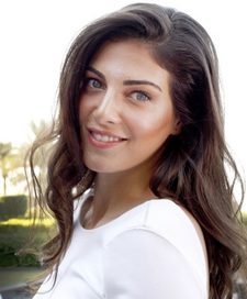 كل ما تريدين معرفته من اخبار ومعلومات وصور ووثائق عن رزان جمال 