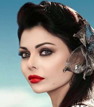  5 نجمات لبنانيّات اعتمدن الأحمر لشفاههنّ! 