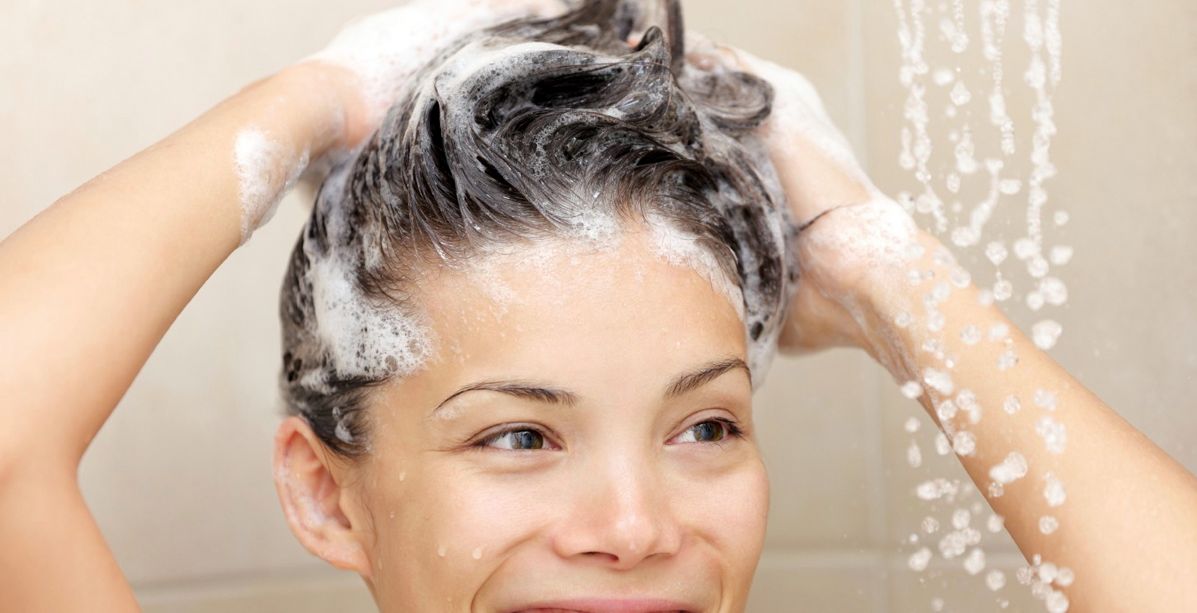 أخطاء توقفي عن ارتكابها أثناء الاستحمام