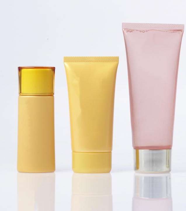 مستحضرات العناية بالشعر هي أيضاً ضمن الأسباب