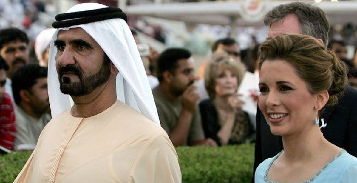 ابنة الأميرة هيا تخطف منها الأنظار 