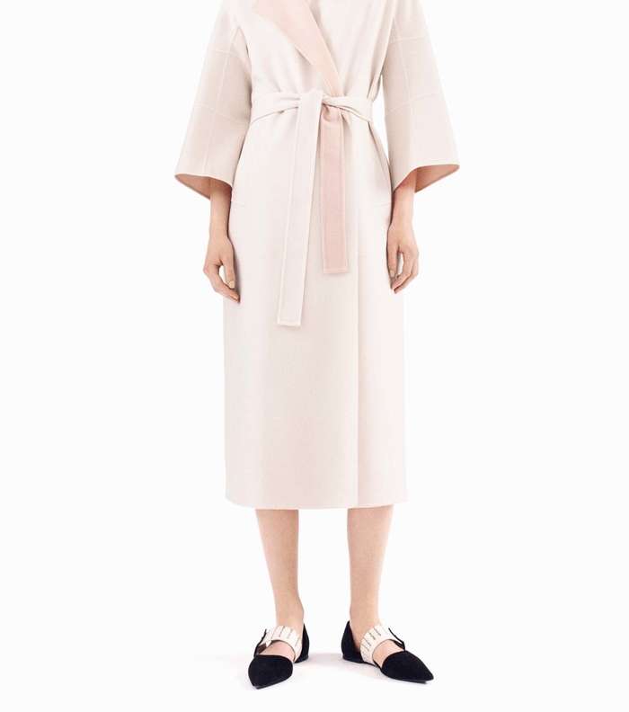 موضة الفستان باسلوب الروب مع حزام الكيمونو من Jil Sander