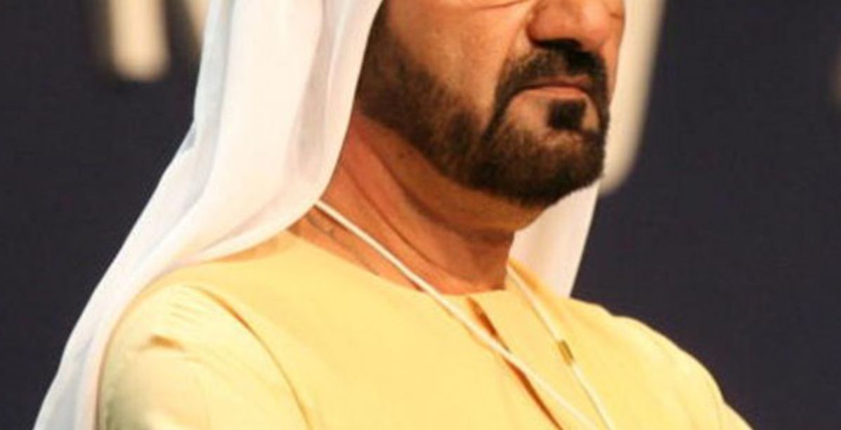 من هي الفتاة التي أخذت عقال حاكم دبي؟