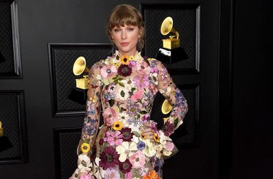 اطلالات النجمات في حفل الGrammys
