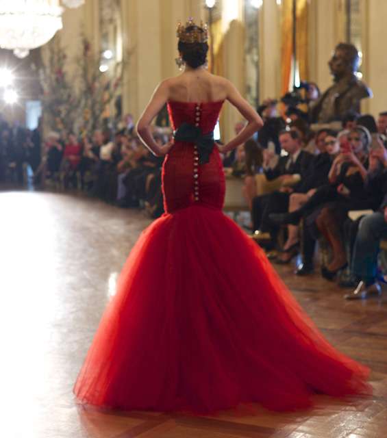 فساتين مميزة من توقيع دولتشي آند غابانا من مجموعة Alta Moda 2015