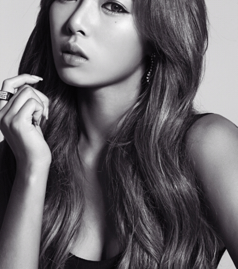 صور ملابس نجمات البوب في كوريا تعرضهن للمخالفات