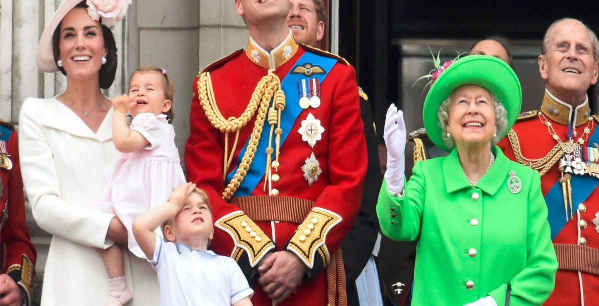 كيت ميدلتون تكسر القواعد الملكية وتبعد اطفالها عن الملكة!