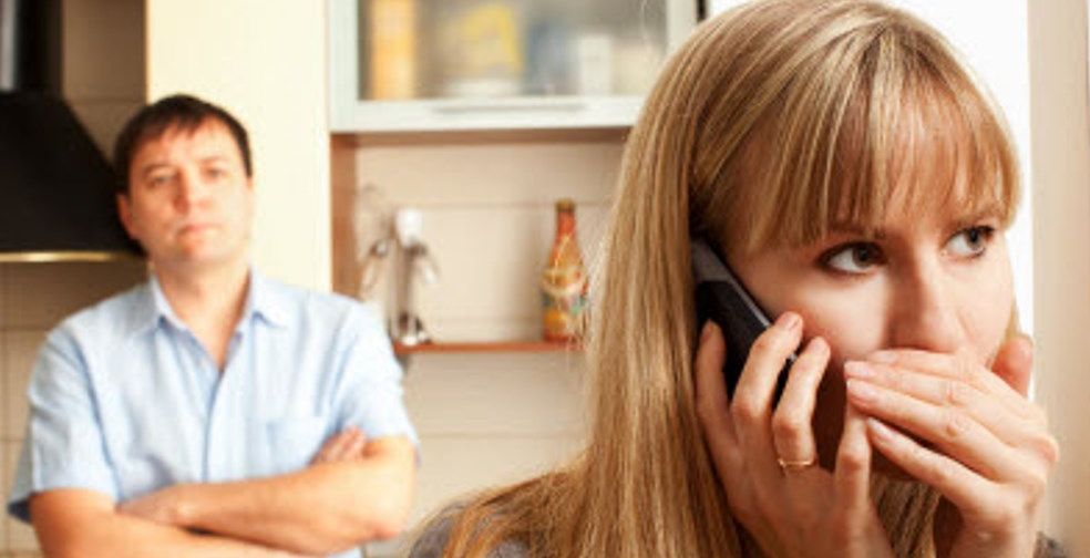 أسباب خيانة الزوجه لزوجها