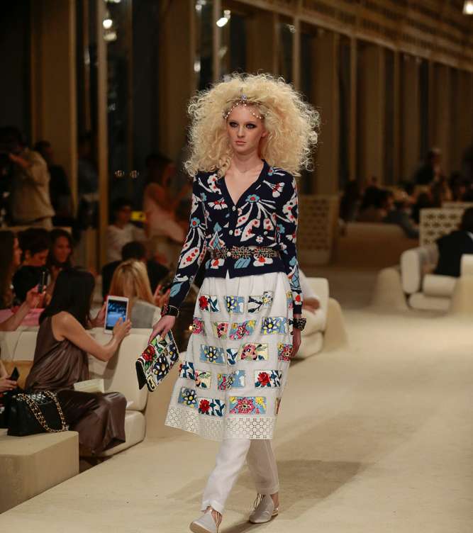 أزياء CHANEL Cruise من وحي دبي 