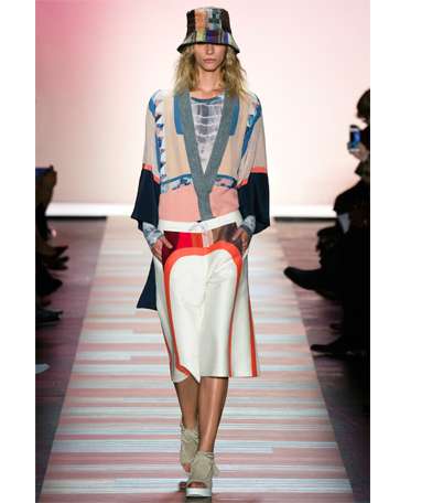 اكتشفي ازياء BCBG لصيف 2016 من نيويورك