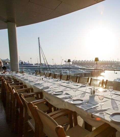 : الفاخرة في أبو ظبي Cipriani Sail & Dine تجربة
