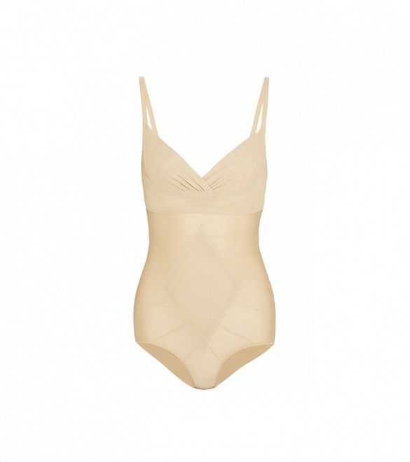اختاري الـ Body suit واعتبريه كتوب