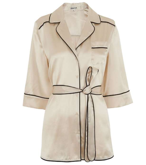 كيف ترتدين السترة الحريرية بالحزام