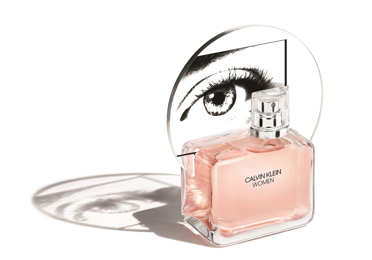 عطر يحاكي الواقع القوي للنساء العصريّات