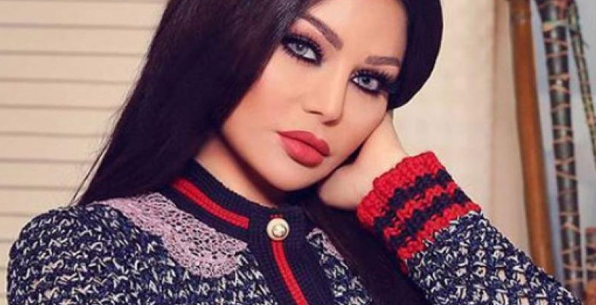 صورة هيفاء وهبي بالبيكيني تثير الشكوك... من هو الرجل الغامض الذي يرافقها؟