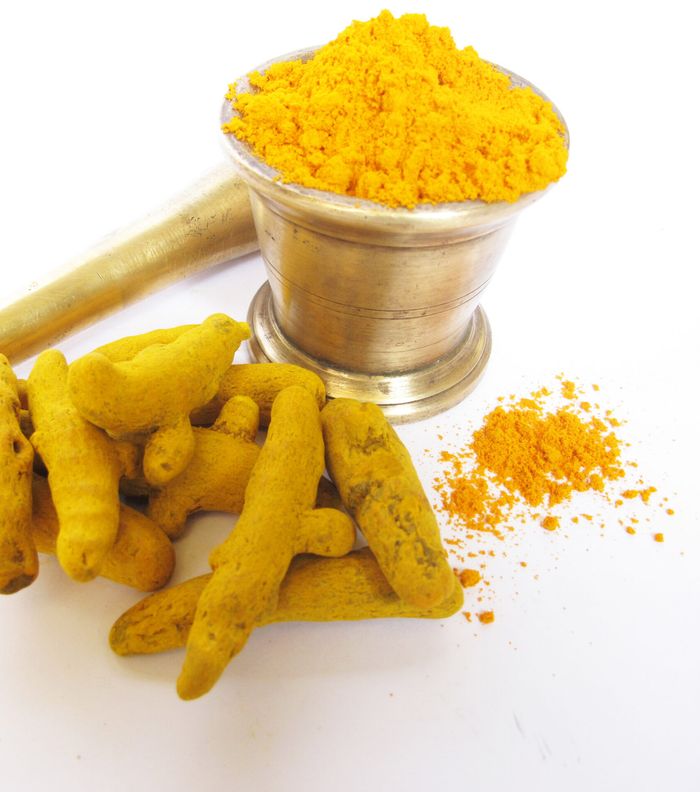 خلطة الكركم لتبيض البشرة