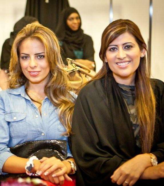 بعض مدعوات حفل أزياء كانزي لخريف و شتاء 2012