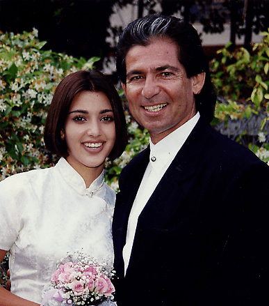 مجموعة من الصور القديمة والنادرة لكيم كارداشيان