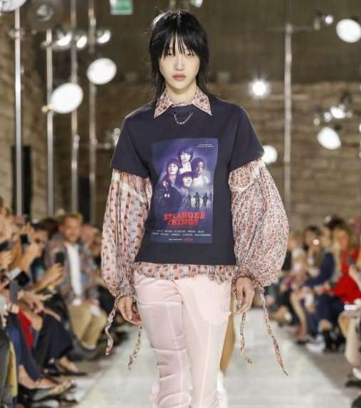 إطلالة بصيحة الـ Layering مع مجموعة لويس فويتون الجديدة لصيف 2018