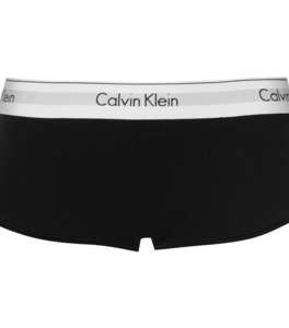 Boy short من موديلات السراويل الداخلية